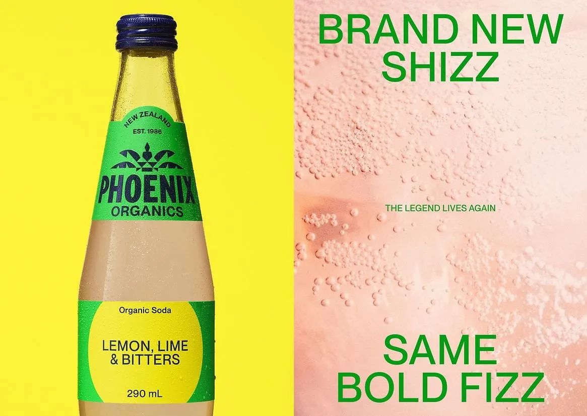 A la izquierda, botella de Phoenix Organics de limón, lima y bitter con etiqueta verde sobre fondo amarillo; a la derecha, burbujas sobre fondo rosa con el lema en verde «Brand new shizz, same bold fizz»
