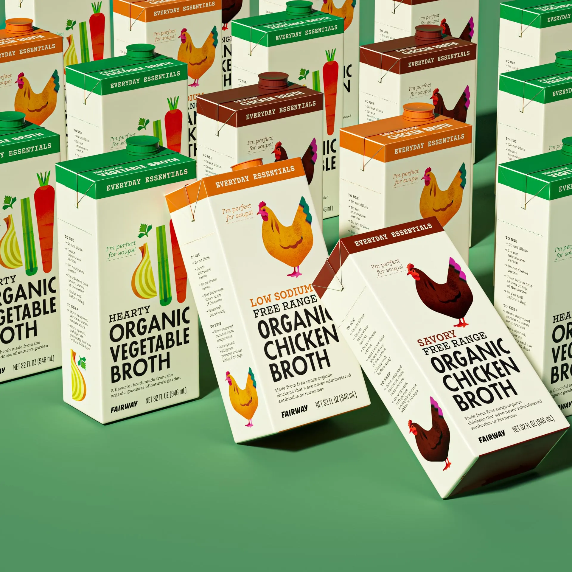 Cartones de caldo de pollo y verdura de Fairway Everyday Essentials con ilustraciones de gallinas y hortalizas