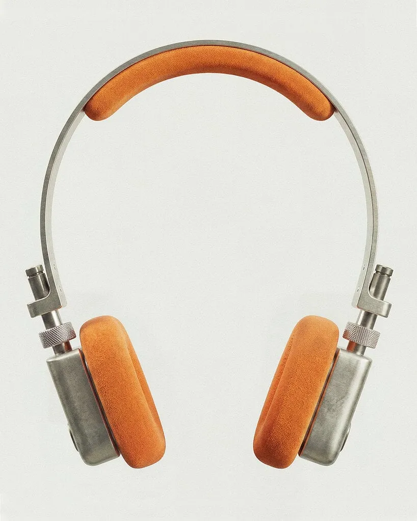 Los Tune X3 vistos de frente, con la diadema de aluminio y las almohadillas naranjas simétricas