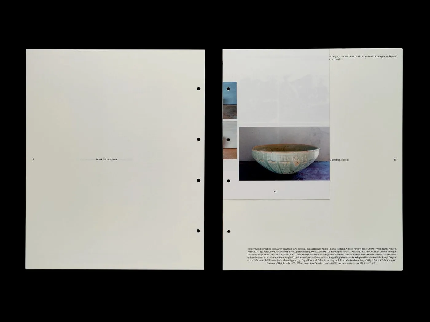 Hoja del catálogo con la fotografía de un cuenco de cerámica verde claro sobre una mesa azulada y la ficha técnica del libro al lado
